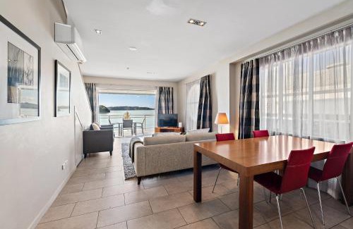 Paihia Apartment | Beach Front 2 Bedroom Apartment