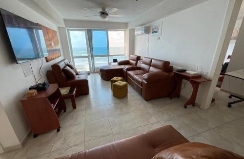 Tonsupa Apartment | Beach front Condo Tonsupa near Atacames Ecuador