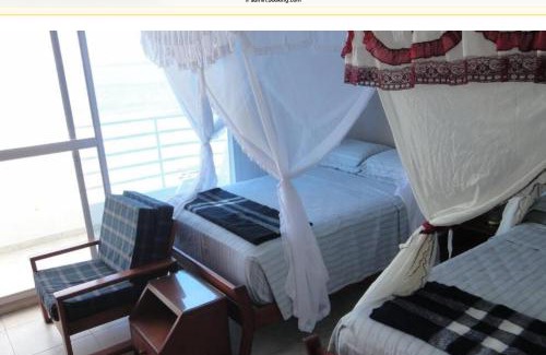 Tonsupa Apartment | Beach front Condo Tonsupa near Atacames Ecuador