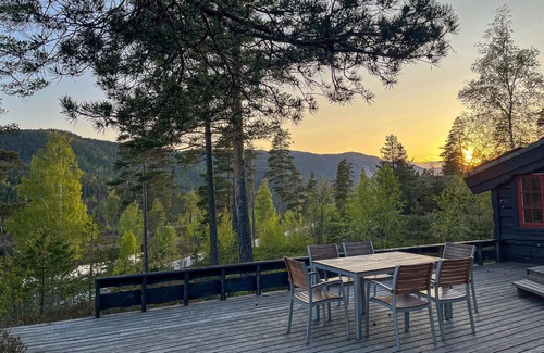 Dølemo House | Beach front home in Dølemo with WiFi