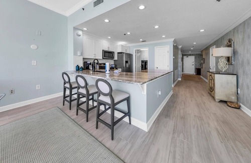 Crescent Beach Condo | 🏖️Beach Front-Newly Renovated-Stunning Views-3BR Sterling Beach #301🏖️