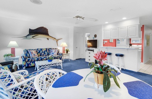 Fort Bay Condo | ☀️Beach Front-Pool + HotTub-Latitude 29 #10☀️