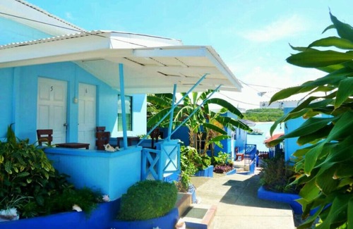 Buccoo Apartment | Beach front property Bucco Bay AC WIFI Standard Double Room Full-MGH