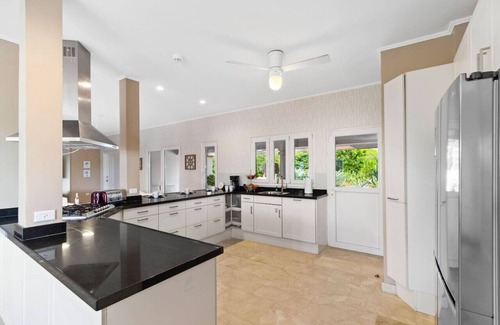 Malmok Villa | Beach Front Villa at Boca Beach House by Bocobay