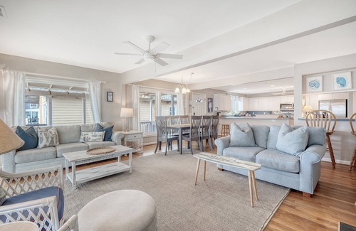 Folly Beach House | Beach Getaway at 'Bacon in the Sun' with Stunning Ocean Views and in a Quiet Area!