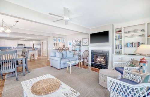 Folly Beach House | Beach Getaway at 'Bacon in the Sun' with Stunning Ocean Views and in a Quiet Area!