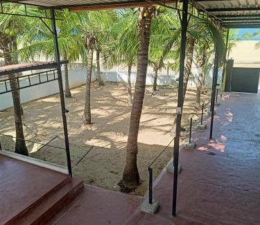 Addalachchenai House | Beach Guest House Addalaichenai