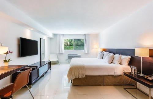 Bal Harbour Apartment | Beach Haus Bal Harbour