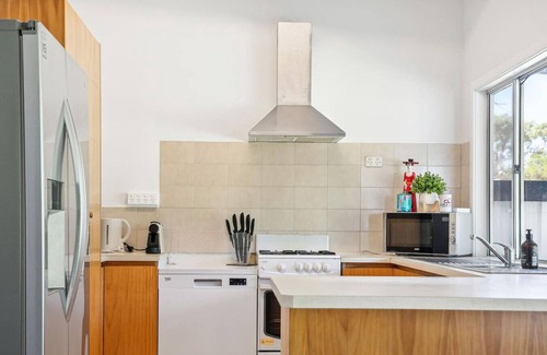 Lancelin House | Beach Haven - light, cosy and close to the beach