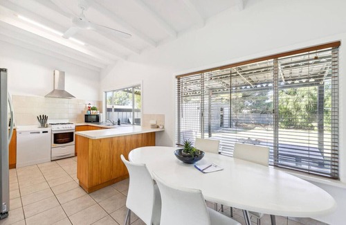 Lancelin House | Beach Haven - light, cosy and close to the beach