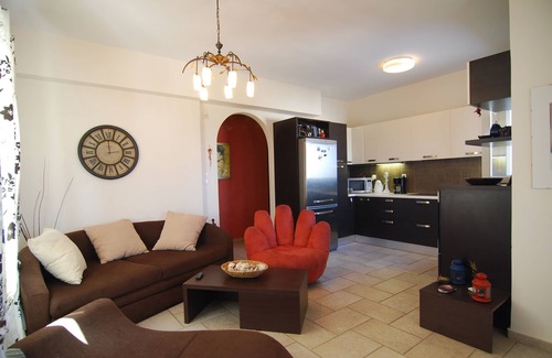 Vari Apartment | BEACH HOUSE 1 MINUTE FROM THE BEACH WITH A GREAT VIEW