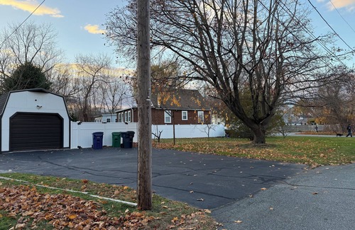 Warwick House | Beach house - 2 min from Conimicut Beach