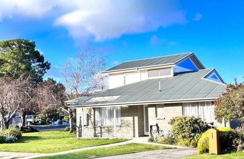 Bellerive House | Beach House 3 mins Walk Bellerive Beach, Hobart