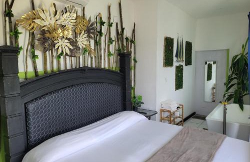 RioNuoya Villa | Beach house minutes from Ochi Rios and Ian Fleming airport