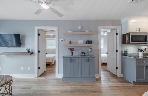 Yaupon Beach Hotel | Beach House OKI - Two Bedroom Suite in hotel on Oak Island, North Carolina