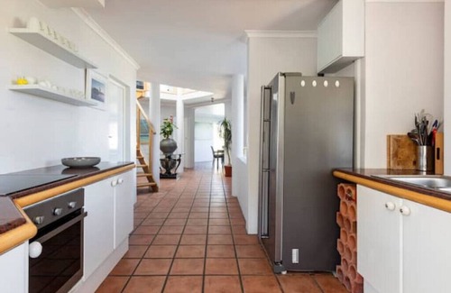 Hout Bay House | Beach House with Jacuzzi by the sea Hout Baynn