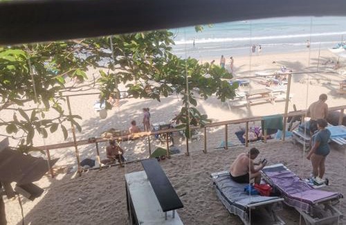 Uppuveli Hotel | Beach life long beach resort