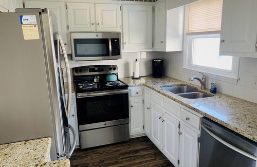 Garden City House | Beach Property - Private Townhome w/Balconies, 3 Bedrm 2 1/2 Bath, 2 Car Garage