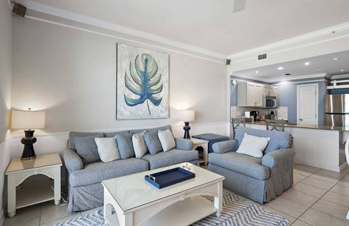 Miramar Beach Condo | Beach Retreat 407 Gulf Front, Dog friendly, Beach Service