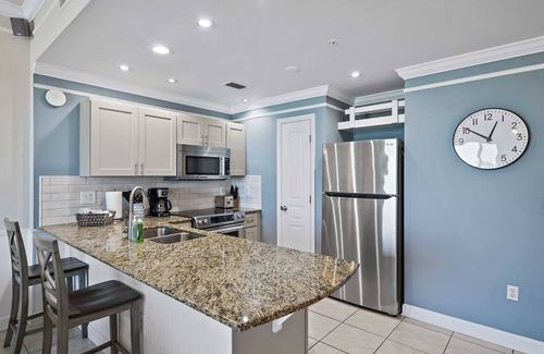 Miramar Beach Condo | Beach Retreat 407 Gulf Front, Dog friendly, Beach Service