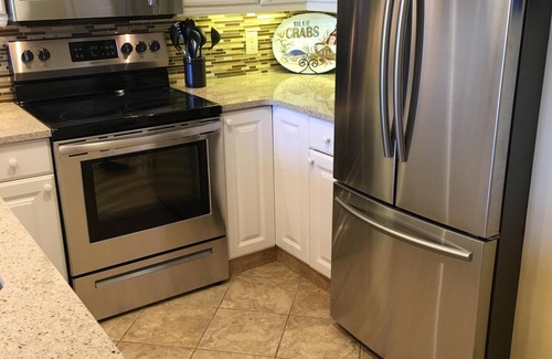Miramar Beach Condo | BEACH SERVICE INCLUDED ~ 25% DISCOUNT FOR 7 NIGHT STAY ON SELECT WEEKS