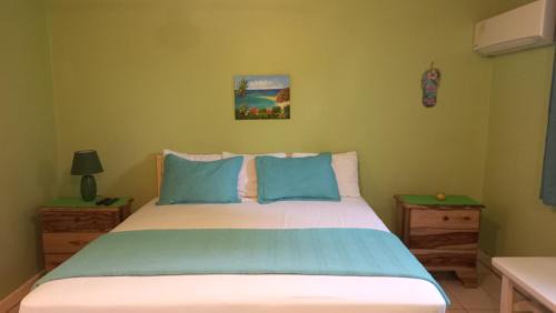 Ocho Rios Hotel | Beach Studio 9