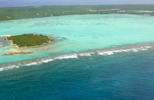 Little Cayman House | Beachcombers Paradise--Awesome Sea Views!-Beachfront Getaway!