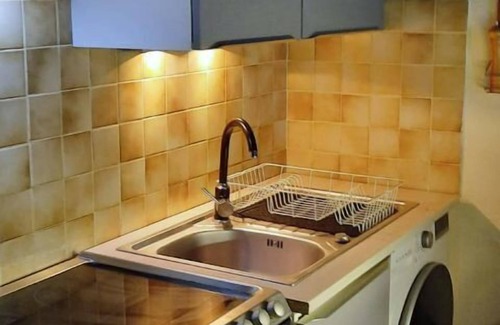 Etables-sur-Mer Apartment | Beachfront apartment with full sea view