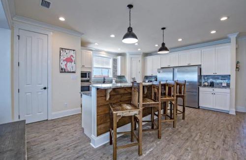 Fort Morgan House | BeachFront 18Bed Pool EasyBreezy