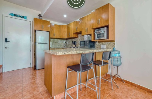 Flamingos Apartment | Beachfront 2BR Condo with Pool and Beachclub