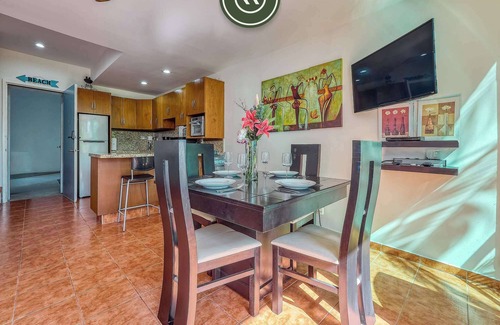 Flamingos Apartment | Beachfront 2BR Condo with Pool and Beachclub