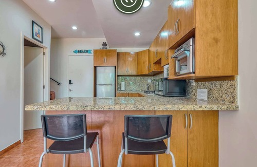 Flamingos Apartment | Beachfront 2BR Condo with Pool and Beachclub