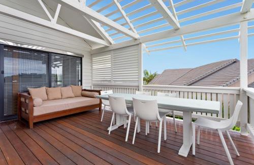 Warana House | Beachfront 3-Bed with Private Pool & Fireplace