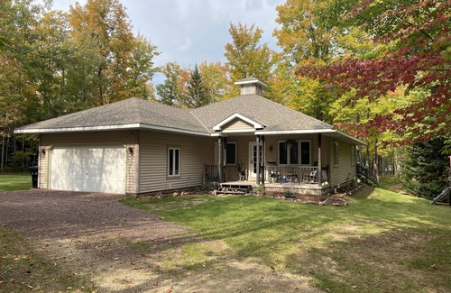 Ontonagon House | Beachfront 3-bedroom vacation home steps to Lake Superior