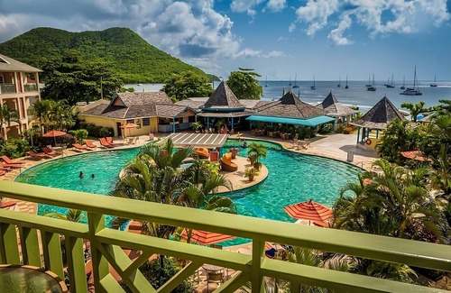 Rodney Bay Apartment | Beachfront Accommodations! Two Relaxing 2BR Suites, Outdoor Pool, Free Parking!