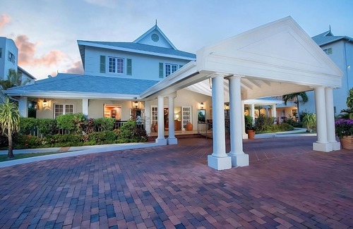 Rodney Bay Apartment | Beachfront Accommodations! Two Relaxing 2BR Suites, Outdoor Pool, Free Parking!