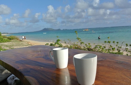 Lanikai Cottage | BEACHFRONT! Barefoot living on the best spot on Lanikai Beach!