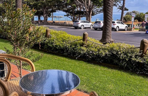 Cowes Apartment | Beachfront Bliss Apartment with Ocean Views & Private Patio