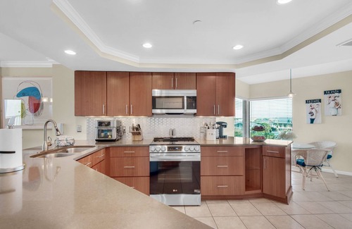 Holiday Isle Condo | 🌊Beachfront Complex-Private Beach- 2 Pools-Hot Tub-Tennis-3BR Inlet Reef 319