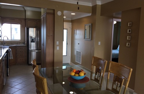 Discovery Bay Condo | Beachfront condo directly on Grand Bahama's beautiful Coral Beach