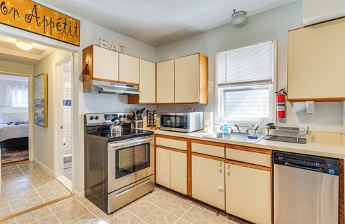 Milford Apartment | Beachfront, Dog-Friendly Milford Getaway w/Yard!