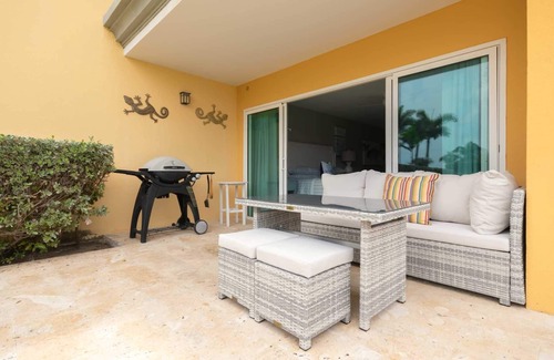 Oranjestad-West Apartment | Beachfront - Garden Delight Studio - E125-1