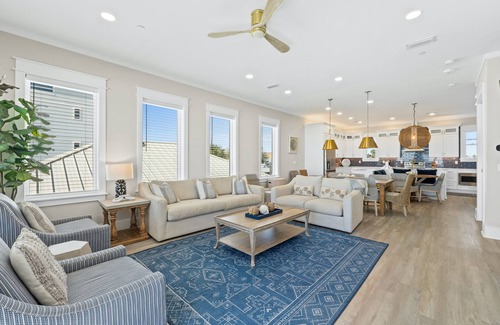 Holiday Beach House | Beachfront Home Sugar Sands - Sleeps 18, Private Pool, Beachfront, Family Fun