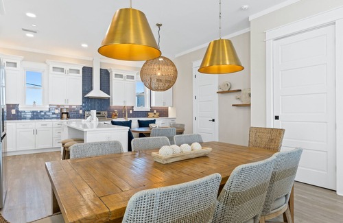 Holiday Beach House | Beachfront Home Sugar Sands - Sleeps 18, Private Pool, Beachfront, Family Fun