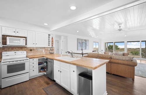 Beaufort House | Beachfront Home, Oceanfront, Dog Friendly - 710 Silverside