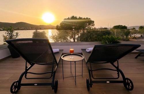 Pasman Villa | Beachfront house Miamore - 10 m from the sea