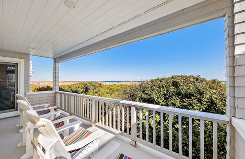 Harvey Cedars House | Beachfront Luxury - Newly Updated in Harvey Cedars!