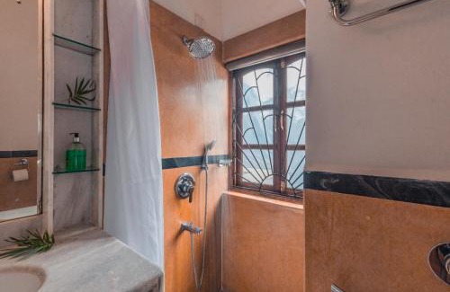 Calangute Villa | Beachfront mansion with pool