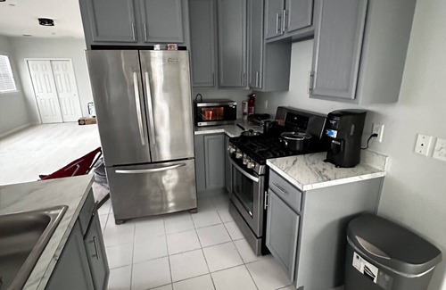 Queens House | Beachfront Near JFK