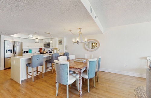 Redington Shores Condo | Beachfront oasis with exquisite Gulf views - resort beachfront pool & tennis